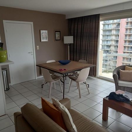 Appartement rénové à Nieuport, Franslaan 123 Résidence Zonnekeer Buitenkant foto